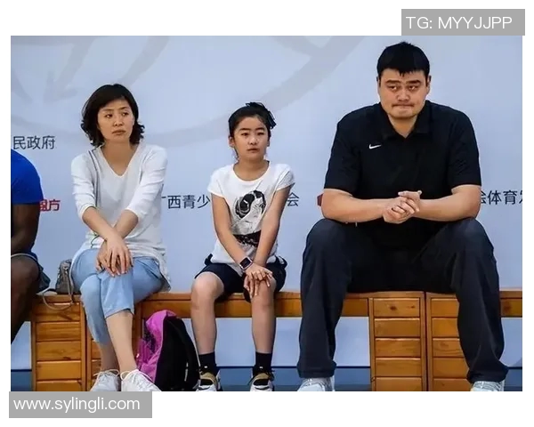 影视圈偶遇篮球明星的爱情故事揭示了明星背后的真实生活与情感纠葛